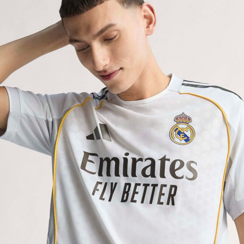Real Madrid adidas Home Authentic Shirt 2025-26